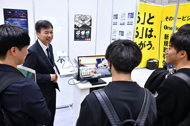 東京カイシャハッケンツアーの様子